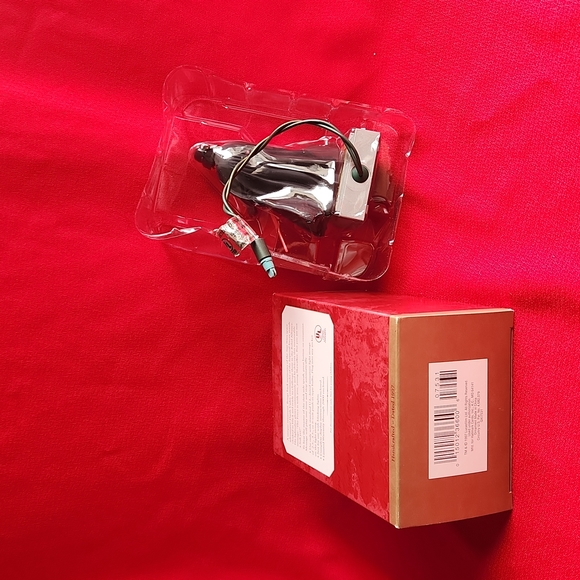 Hallmark Keepsake Ornament - Picture 4 of 4